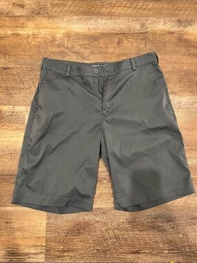 Nike Men's Dri-Fit performance Gray Golf Shorts